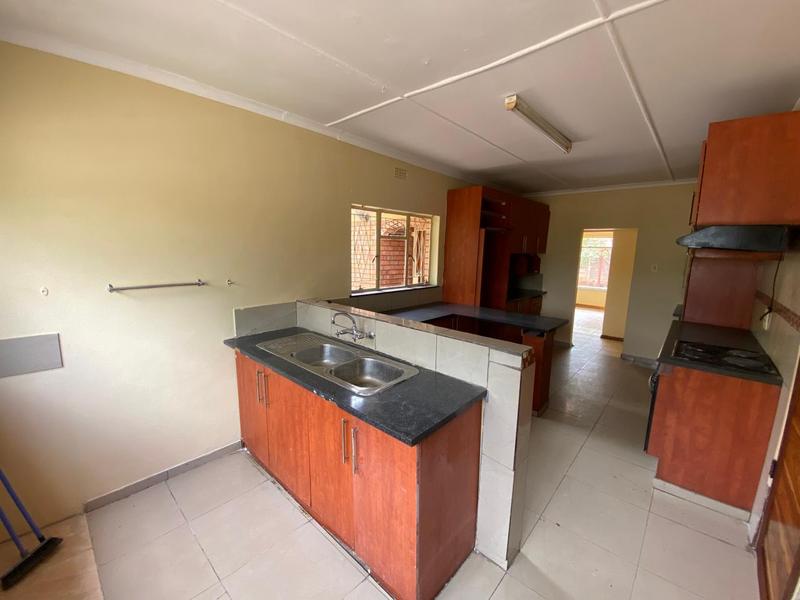 4 Bedroom Property for Sale in Riviera Northern Cape